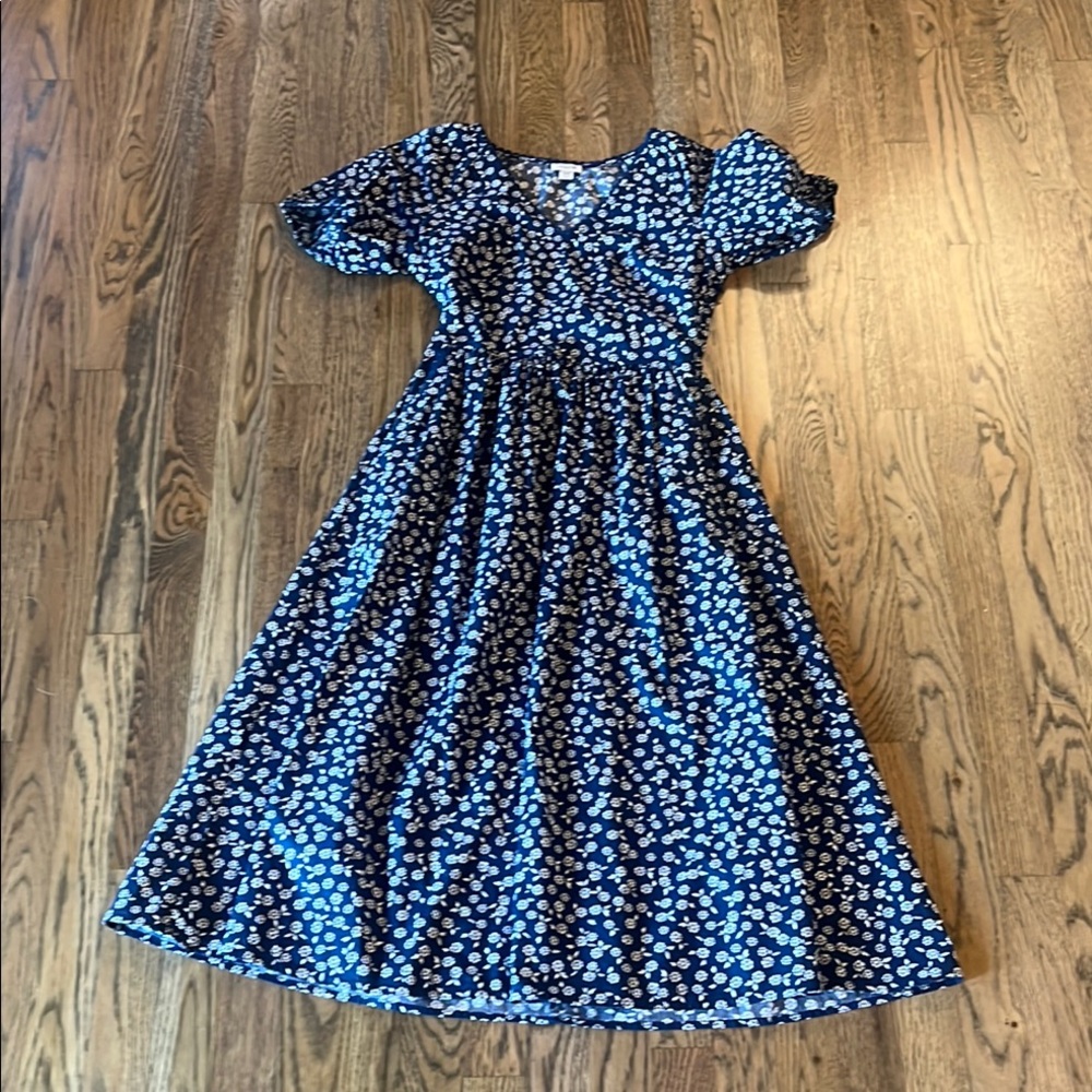 J. Crew Navy Floral mid length dress. Size 00